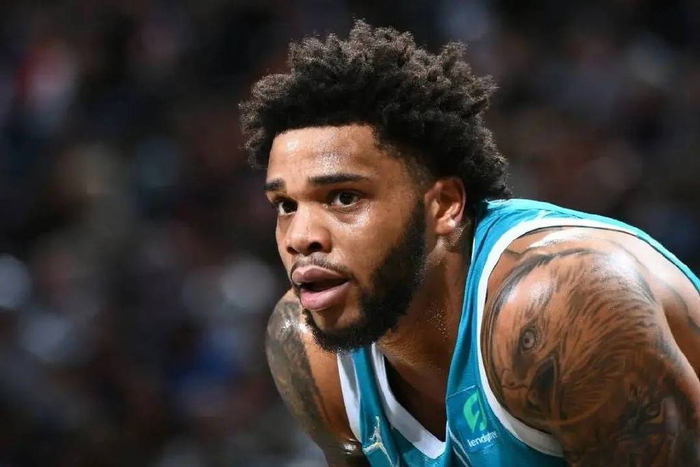 施罗德与瓦 施罗德与瓦