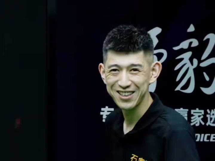 在低额桌对 在低额桌对